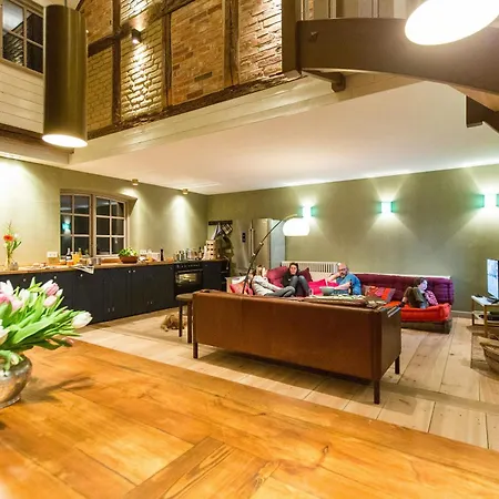 Spacious Vacation With A Garden View Semesterbostad *