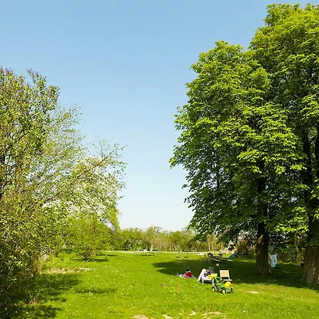 Spacious Vacation With A Garden View Semesterbostad Walow