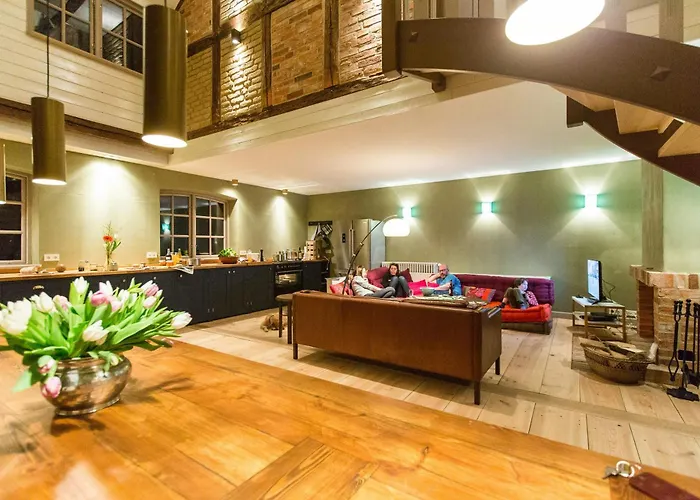 Spacious Vacation With A Garden View Dom wakacyjny *