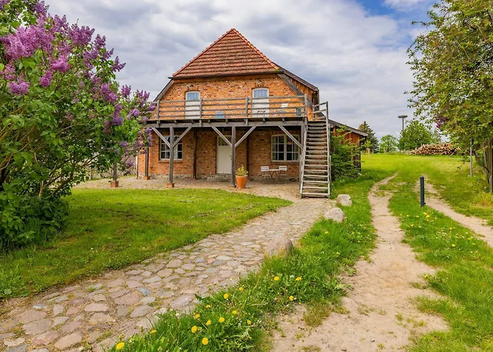 度假居 Spacious Vacation With A Garden View Walow