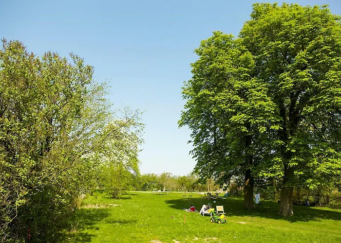 Spacious Vacation With A Garden View Dom wakacyjny Walow